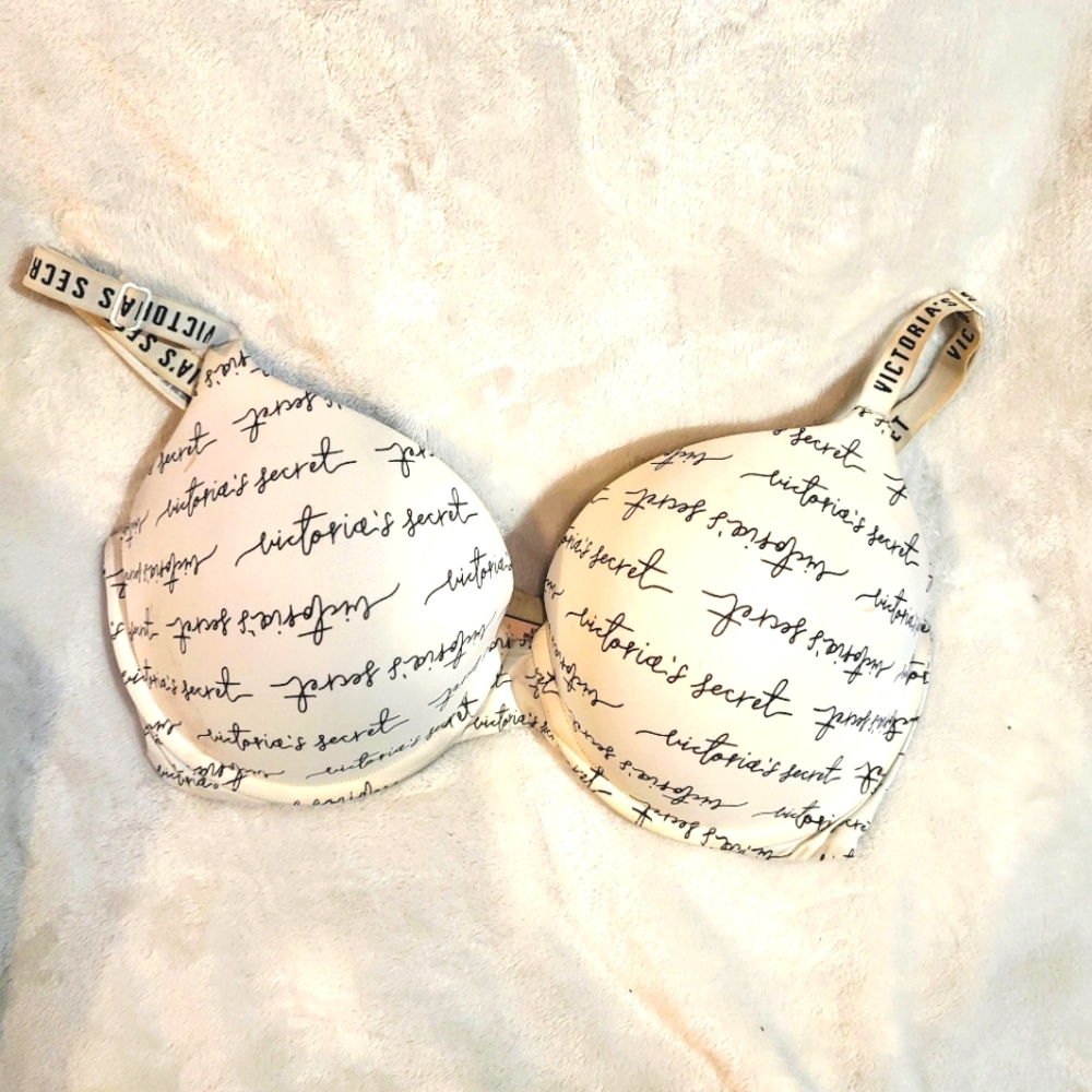 Victorias Secret Push Up Bra 36DDD
